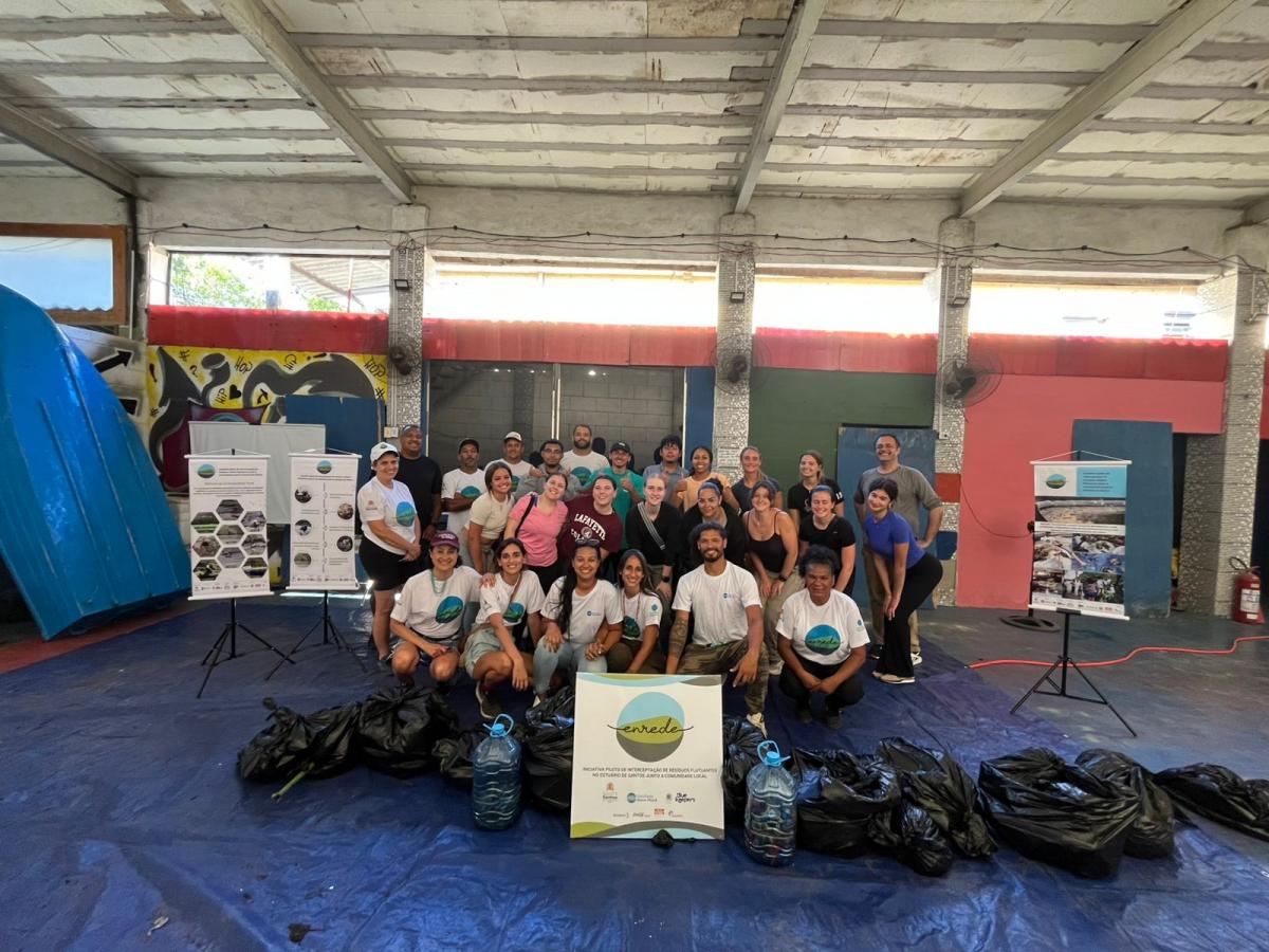 Universitários norte-americanos conhecem em Santos projeto de defesa do manguezal