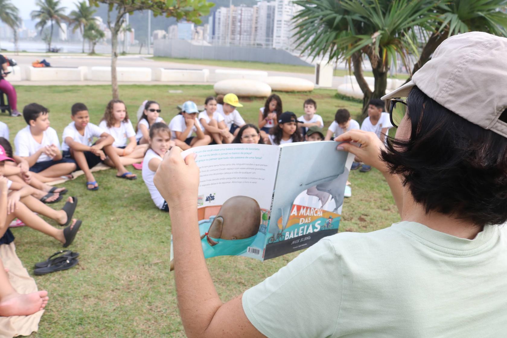 Estudantes de Santos reforçam contato com cultura oceânica em visita ao Novo Quebra-Mar
