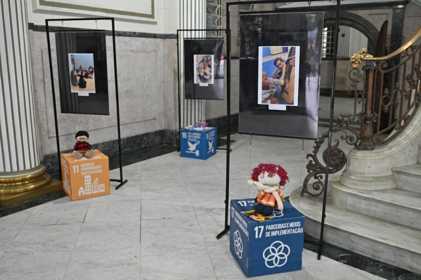 Exposição em Santos comemora a semana da criança com viéis ODS