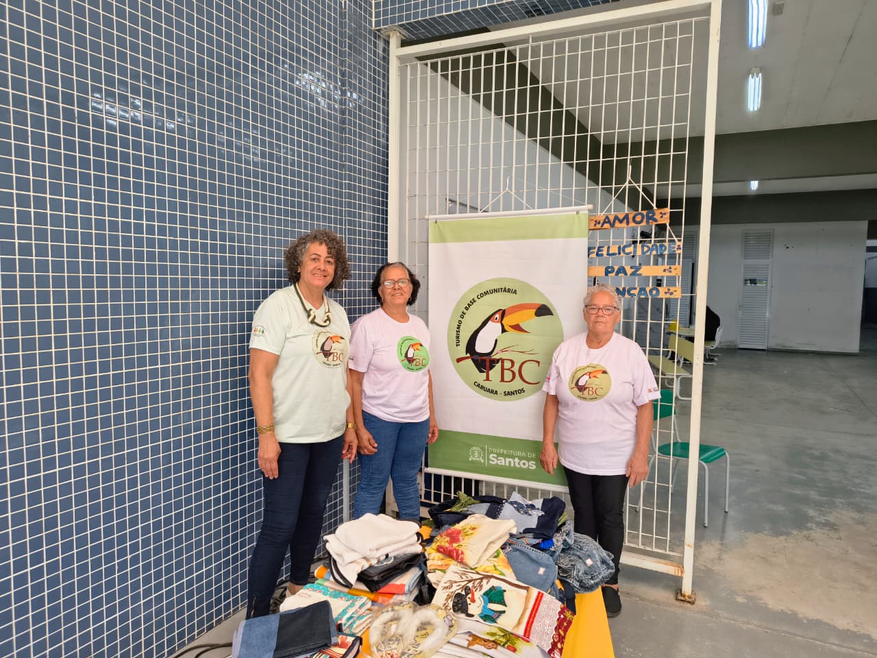 Ação em escola de Caruara valoriza trabalho de mulheres do bairro