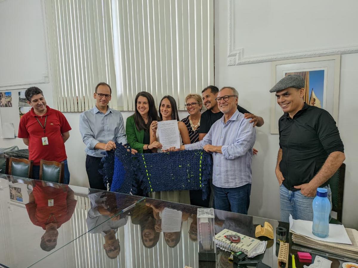 Moradores de morro de Santos poderão se capacitar para reaproveitar resíduos têxteis